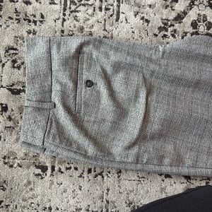 Size 10 wide leg trousers, black and white!